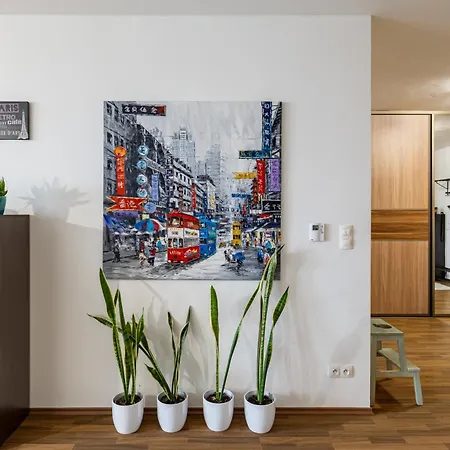 Bosakova Retreat With Balcony 아파트 *