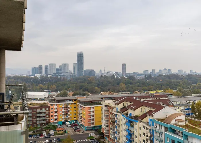 Bosakova Retreat With Balcony *