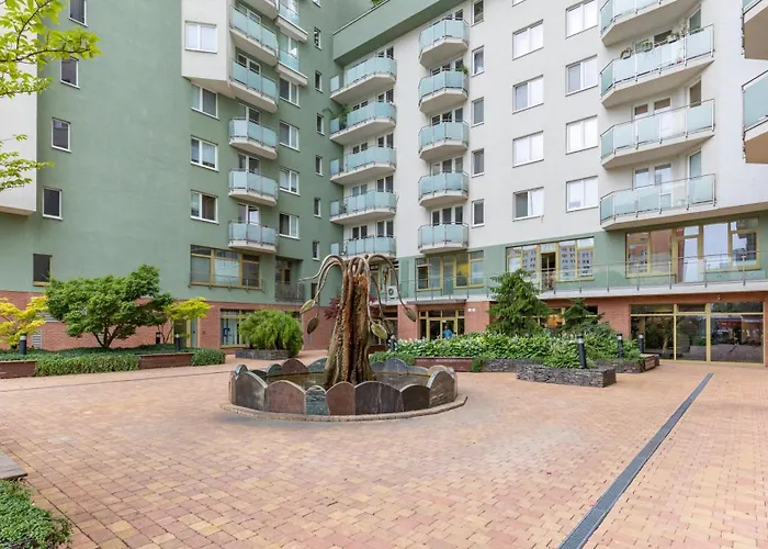 Bosakova Retreat With Balcony Apartment *