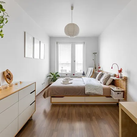 Bosakova Retreat With Balcony Apartament Bratislava
